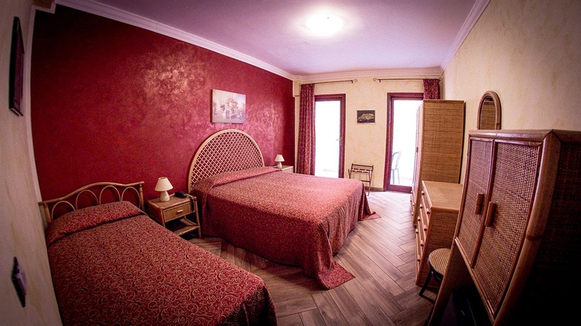 Imagen de la habitación del Hotel La Rosa - Selinunte. Foto 6