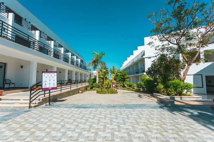 Imagen de los interiores del Hotel La Rosa Waves Beach - Couple and Families Only. Foto 14