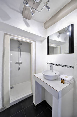 Imagen de la habitación del Hotel La Roseraie, CHENONCEAUX. Foto 3