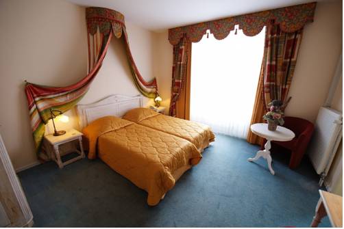 Imagen de la habitación del Hotel La Roseraie. Foto 5