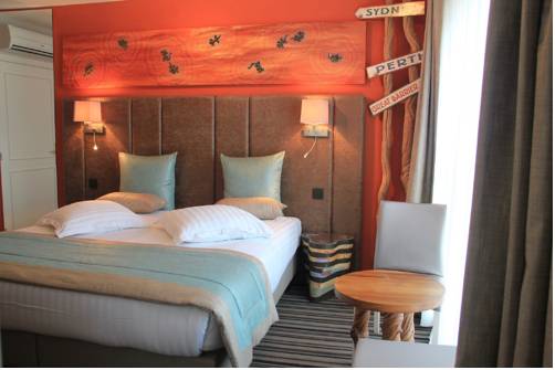 Imagen de la habitación del Hotel La Roseraie. Foto 11