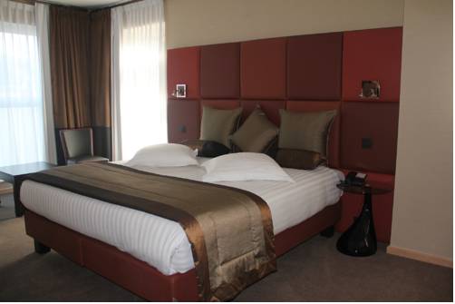 Imagen de la habitación del Hotel La Roseraie. Foto 16