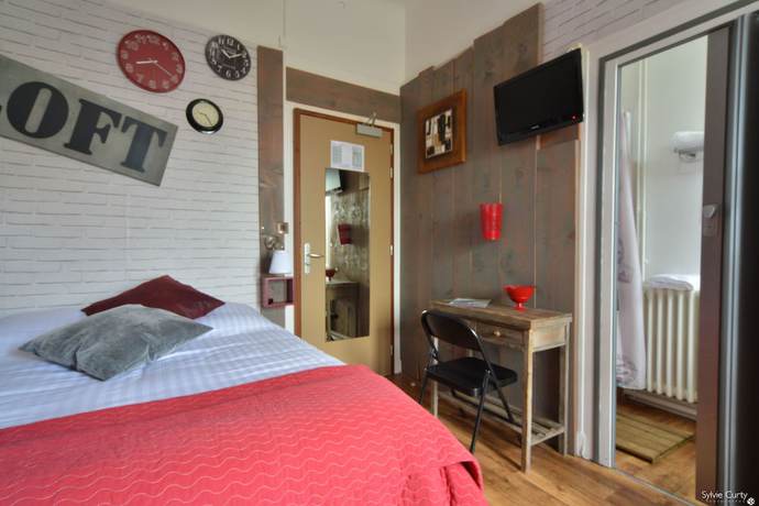 Imagen de la habitación del Hotel La Roseraie, FOURAS. Foto 9