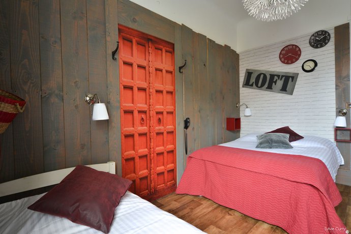 Imagen de la habitación del Hotel La Roseraie, FOURAS. Foto 15