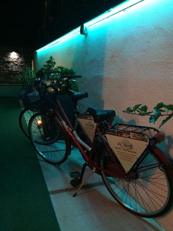 Imagen de los exteriores del Hotel La Rosetta. Foto 10