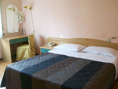Imagen de la habitación del Hotel La Rosta. Foto 2