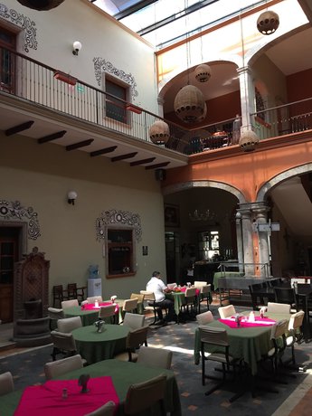 Imagen del bar/restaurante del Hotel La Rotonda, Guadalajara. Foto 2