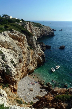 Imagen de los exteriores del Hotel La Rotonde, La Ciotat. Foto 4