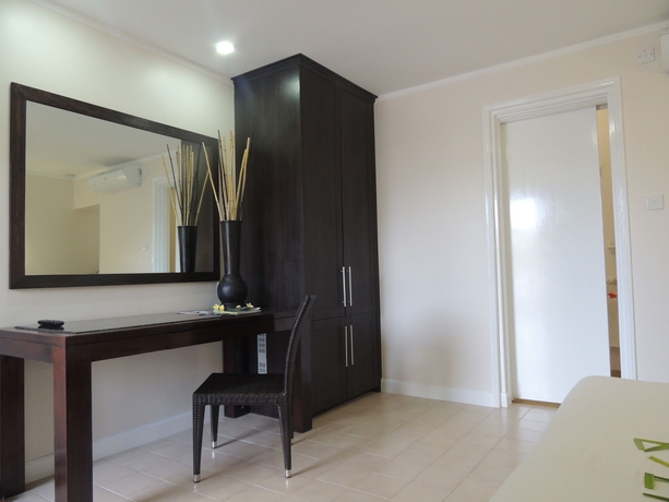 Imagen de la habitación del Hotel La Roussette. Foto 6