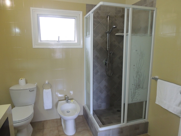 Imagen de la habitación del Hotel La Roussette. Foto 8