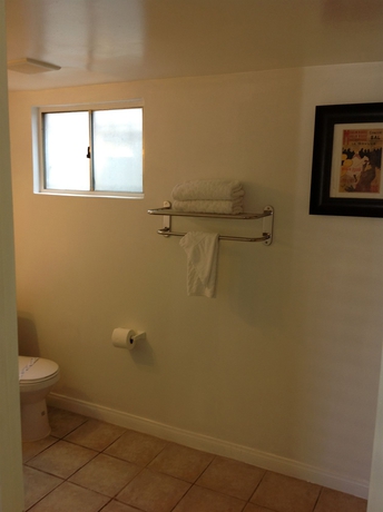 Imagen de la habitación del Hotel La Royal Viking. Foto 9