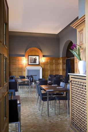 Imagen del bar/restaurante del Hotel La Royale. Foto 6