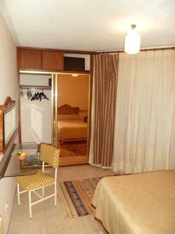 Imagen de la habitación del Hotel La Ruta. Foto 14