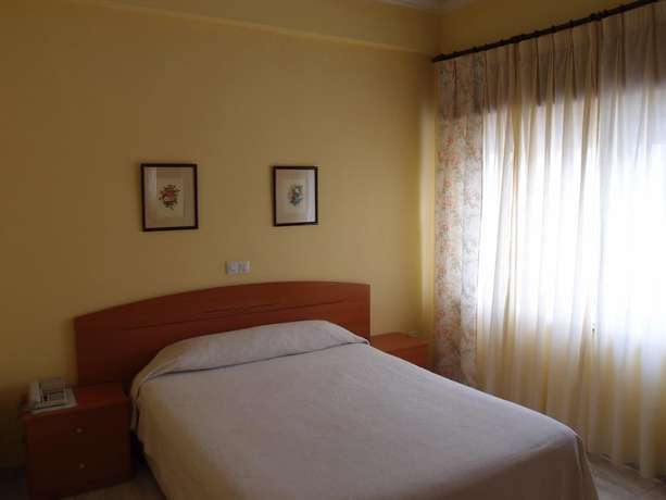 Imagen de la habitación del Hotel La Ruta. Foto 19