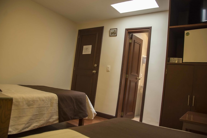 Imagen de la habitación del Hotel La Sabana. Foto 7