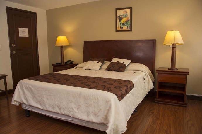 Imagen de la habitación del Hotel La Sabana. Foto 9