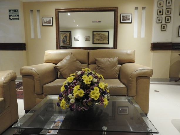 Imagen de los interiores del Hotel La Sabana. Foto 18