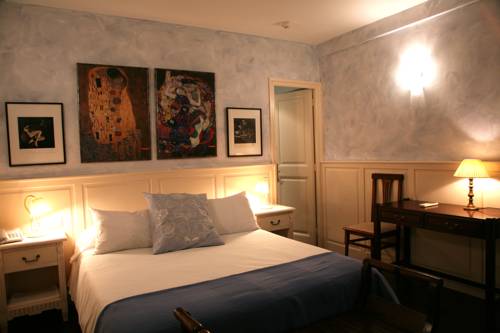 Imagen de la habitación del Hotel La Sala de Camós. Foto 2