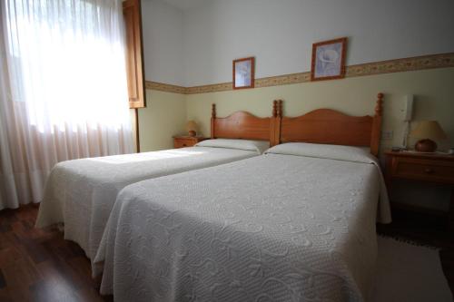 Imagen de la habitación del Hotel La Salmonera. Foto 10