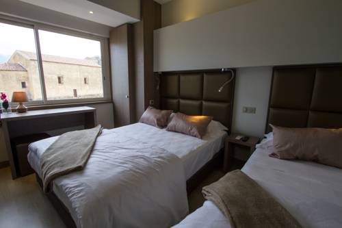 Imagen de la habitación del Hotel La Santa. Foto 10