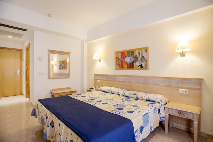Imagen de la habitación del Hotel La Santa Maria Playa. Foto 7