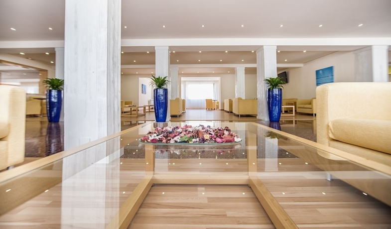 Imagen de los interiores del Hotel La Santa Maria Playa. Foto 17