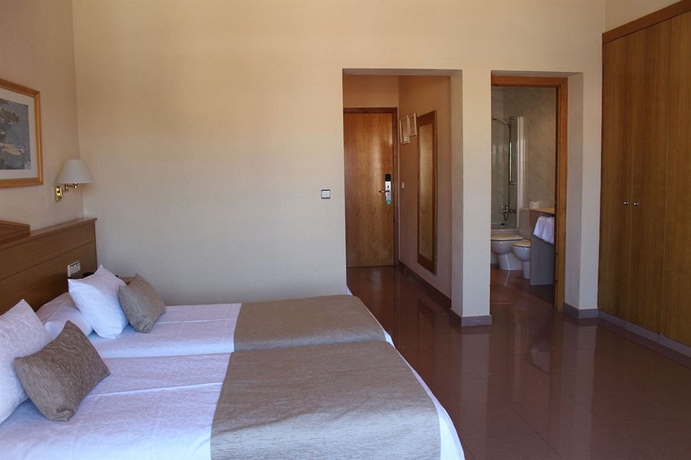 Imagen de la habitación del Hotel La Santa María, Sitges. Foto 9