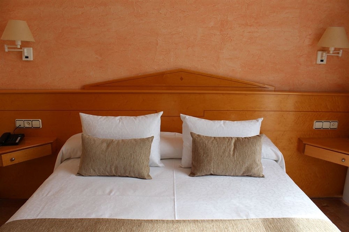 Imagen de la habitación del Hotel La Santa María, Sitges. Foto 11