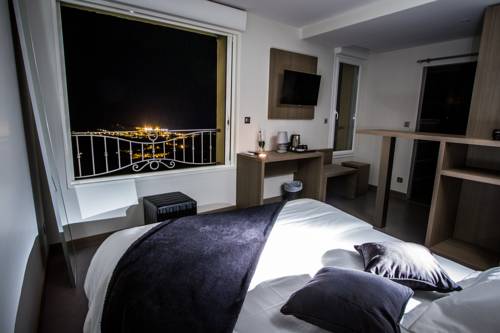 Imagen de la habitación del Hotel La Santa, Santa-Reparata-di-Balagna. Foto 3