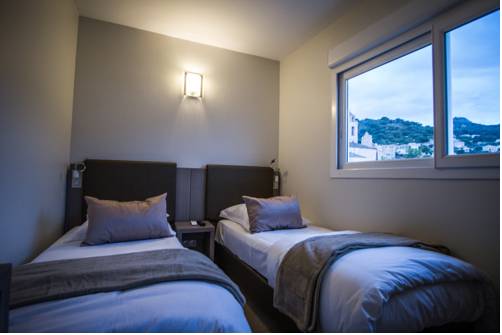 Imagen de la habitación del Hotel La Santa, Santa-Reparata-di-Balagna. Foto 4