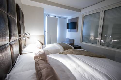 Imagen de la habitación del Hotel La Santa, Santa-Reparata-di-Balagna. Foto 13