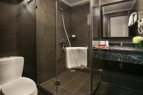 Imagen de la habitación del Hotel La Santé and Spa. Foto 9