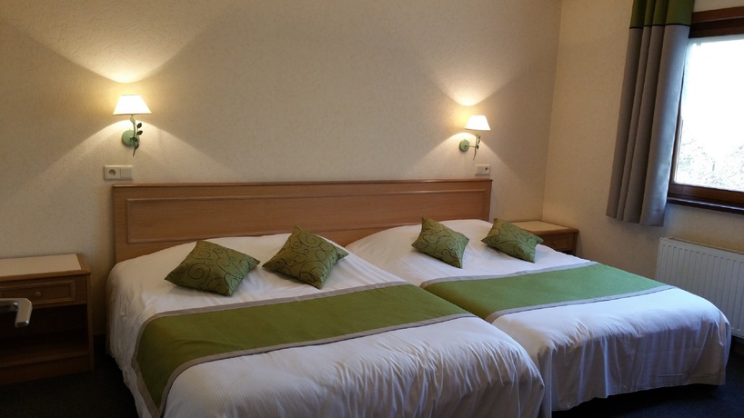 Imagen de la habitación del Hotel La Sapini&egrave;re. Foto 2