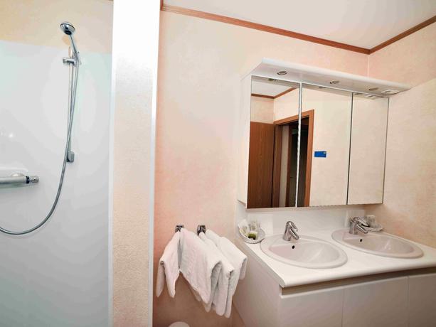 Imagen de la habitación del Hotel La Sapini&egrave;re. Foto 3