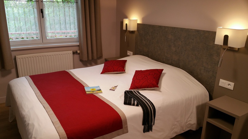 Imagen de la habitación del Hotel La Sapini&egrave;re, Wisques. Foto 4