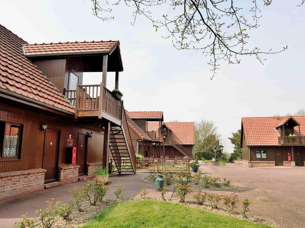 Imagen de los exteriores del Hotel La Sapini&egrave;re, Wisques. Foto 7