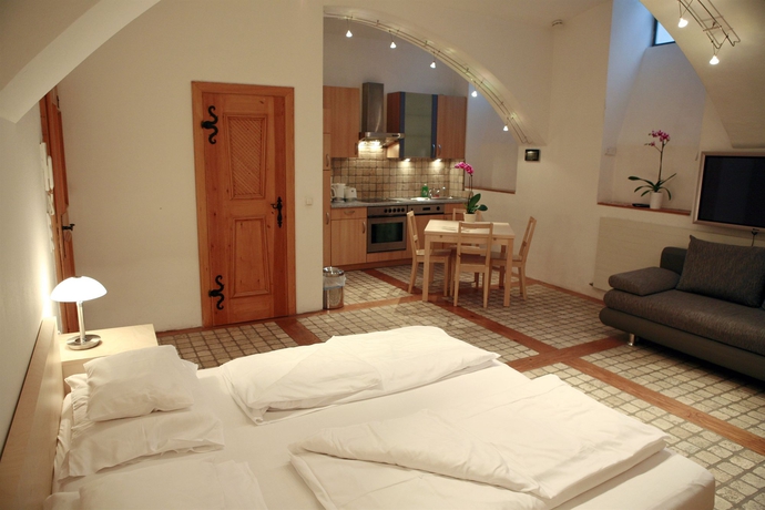 Imagen de la habitación del Hotel La Scala Apartments. Foto 6