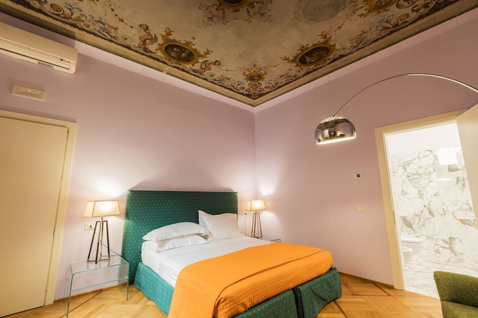 Imagen de la habitación del Hotel La Scala. Foto 17