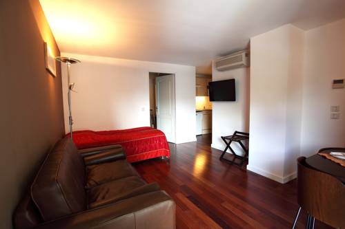 Imagen de la habitación del Hotel La Scala, Pithiviers. Foto 3