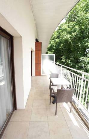 Imagen de la habitación del Hotel La Scala, Pithiviers. Foto 6