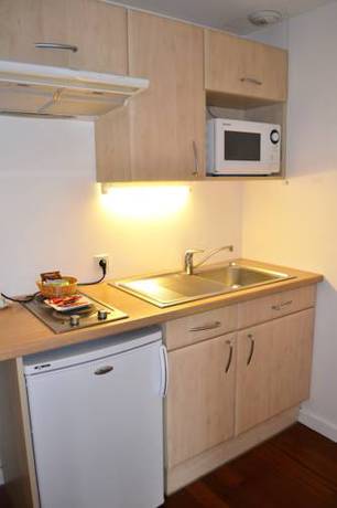 Imagen de la habitación del Hotel La Scala, Pithiviers. Foto 8