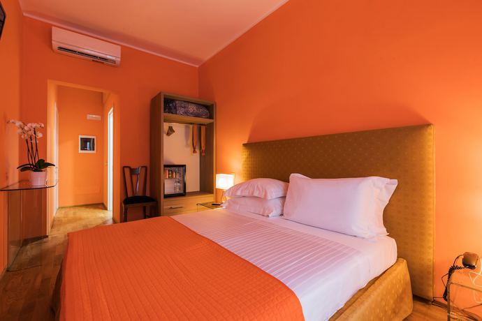 Imagen de la habitación del Hotel La Scala, Santa Mar&iacute;a Novella. Foto 7