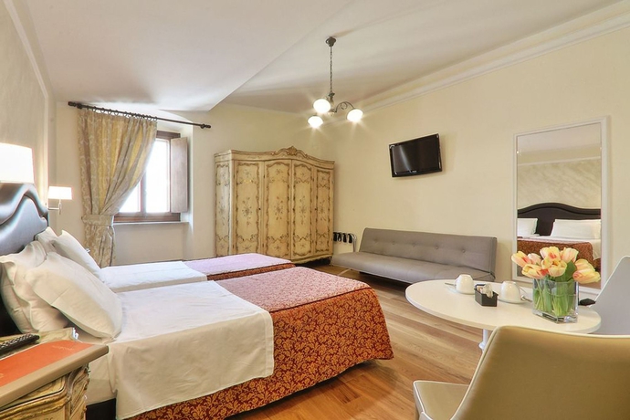 Imagen de la habitación del Hotel La Scaletta Al Ponte Vecchio. Foto 5