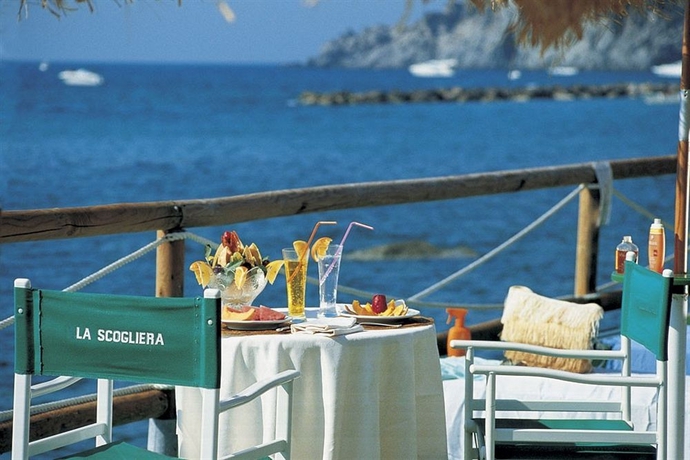 Imagen del bar/restaurante del Hotel La Scogliera, Forio. Foto 3