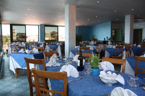 Imagen general del Hotel La Scogliera, Marina di Camerota. Foto 8