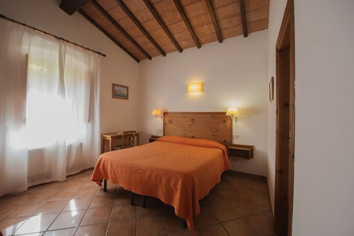 Imagen de la habitación del Hotel La Selva, San Donato Centro. Foto 11