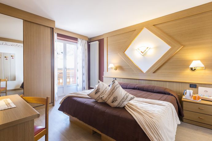 Imagen de la habitación del Hotel La Serenella. Foto 4