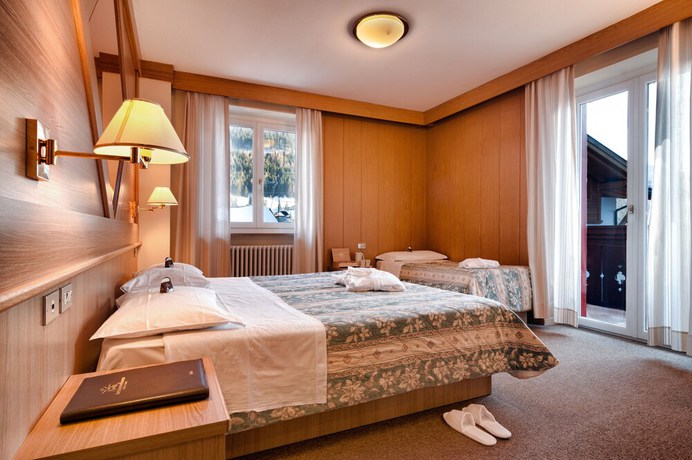 Imagen de la habitación del Hotel La Serenella. Foto 7