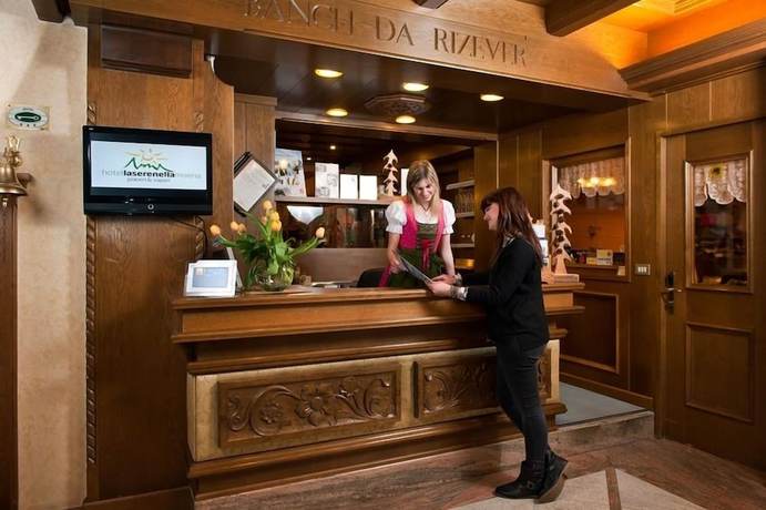 Imagen de los interiores del Hotel La Serenella. Foto 19