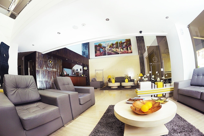 Imagen de los interiores del Hotel La Serrania. Foto 17